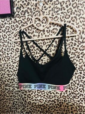 Victoria’s Secret PINK Sports Bra